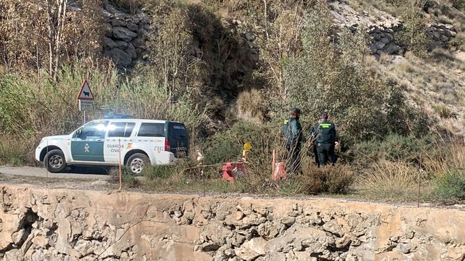 La Guardia Civil investiga la muerte violenta de una pareja en la costa de Granada