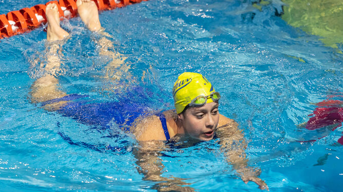 La nadadora Alba Vázquez, tras una competición
