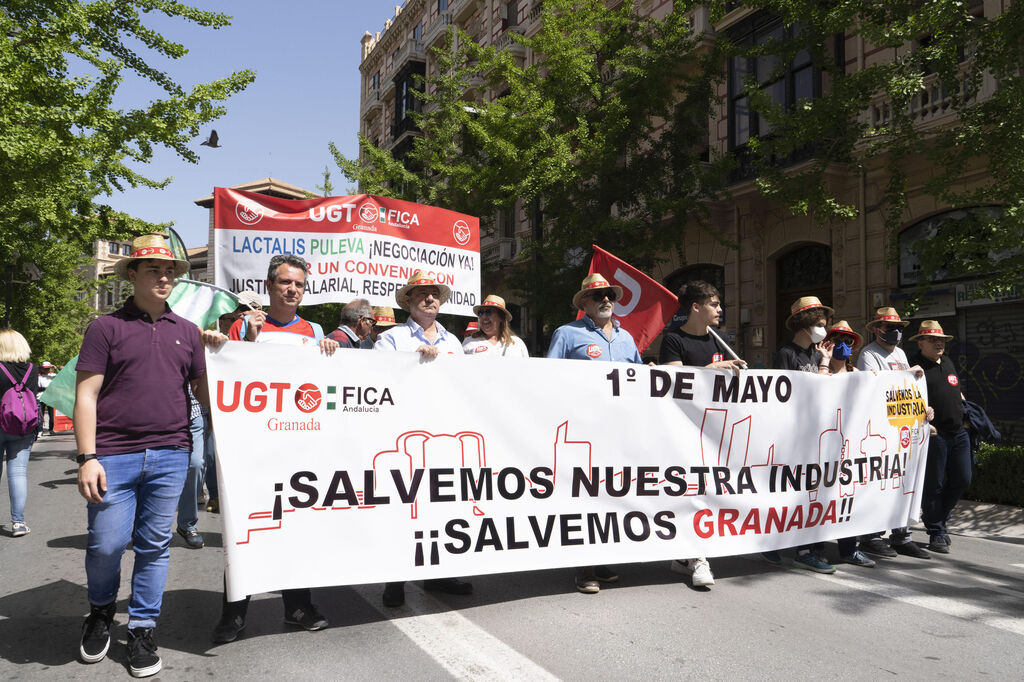 La manifestaci&oacute;n por el D&iacute;a Internacional del Trabajo de Granada, en im&aacute;genes