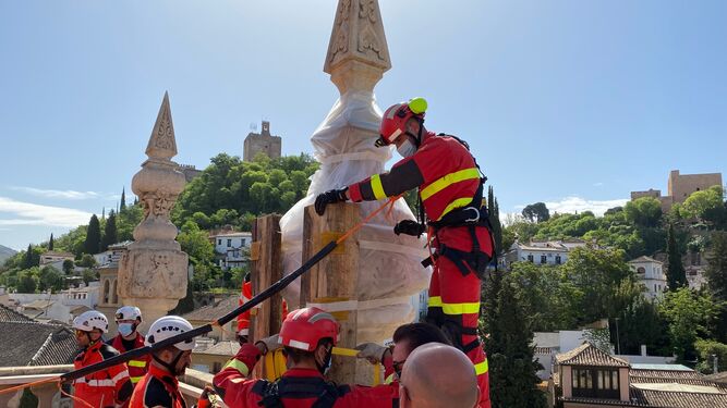Simulacro de terremoto en la Chancillería de Granada: unidades de emergencia aprenden a proteger el patrimonio