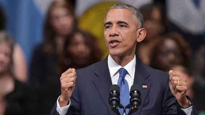 Barack Obama pronuncia un discurso en una foto de arhivo.