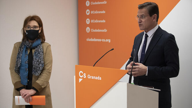 Los 'retales' de Cs en Granada que hacen campaña para PSOE y PP