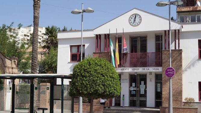 El Ayuntamiento de Cenes de la Vega es uno de los que mantiene deuda 0