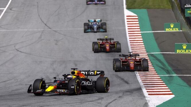 Max Verstappen lidera la prueba al sprint del Gran Premio de Austria seguido de los dos Ferraris.
