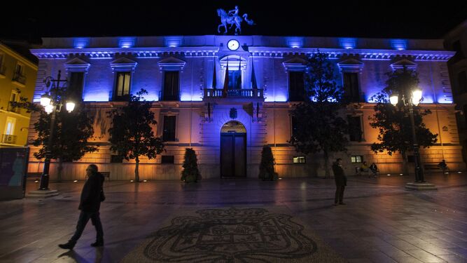 Imagen de archivo de la Plaza del Carmen, sede del Ayuntamiento, con las luces apagadas
