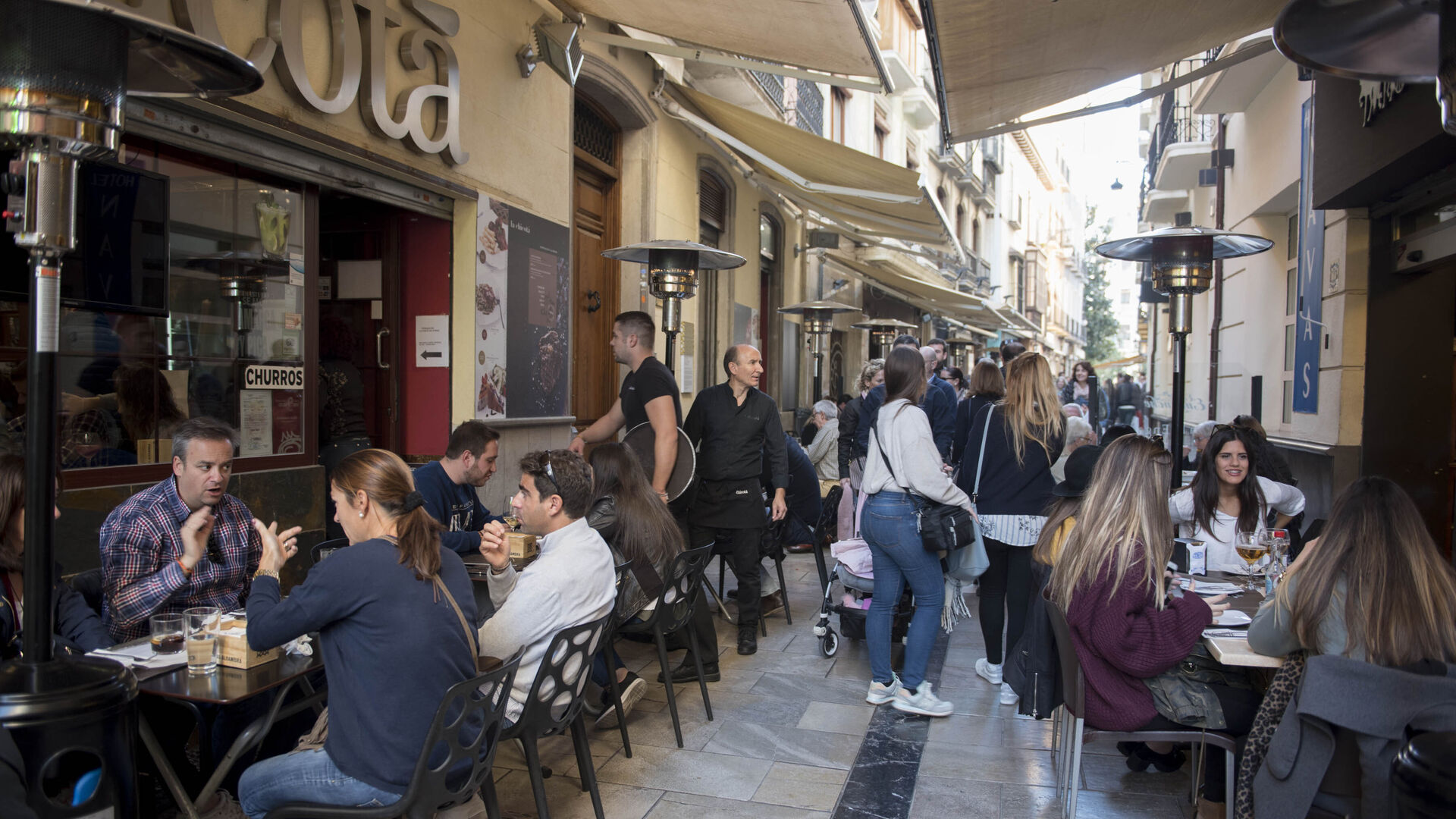 Los restaurantes de Granada con las terrazas m&aacute;s frescas para escapar del calor