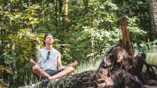 La meditación es una práctica a la que cada vez se acercan más personas.