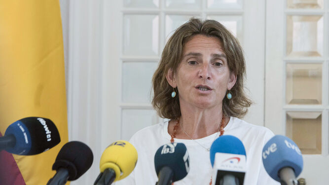 La vicepresidenta y ministra para la Transición Ecológica, este jueves en rueda de prensa en Mahón.