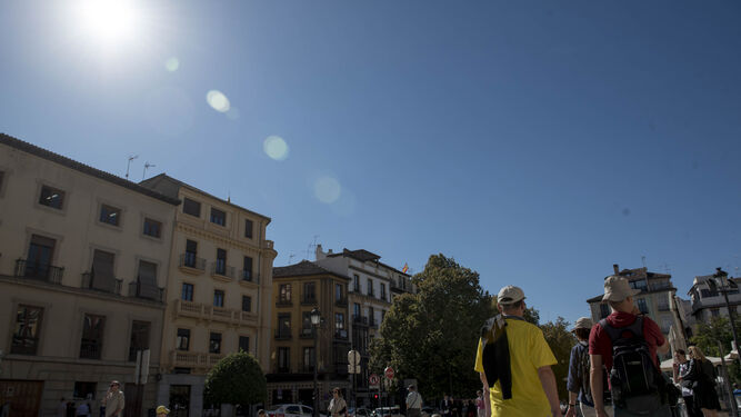 Tiempo en Granada| Alerta amarilla este domingo por las altas temperaturas