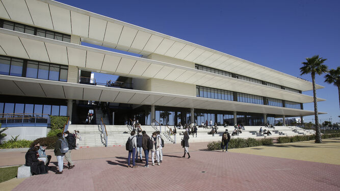 Sede de la Universidad Loyola en Sevilla.