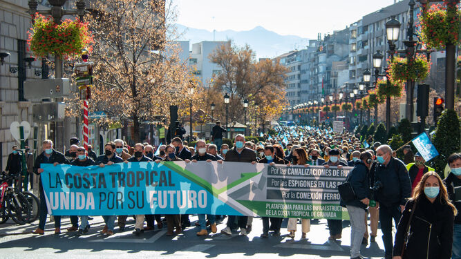 La 'marea' por las Infraestructuras en la manifestación convocada el pasado diciembre en Granada