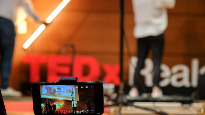 TedxGranada ofrecerá nueve charlas y  diversos espacios interactivos durante el evento.