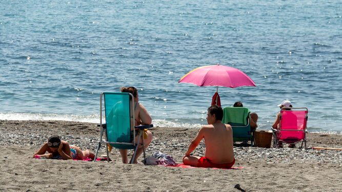 El verano resiste en la Costa de Granada