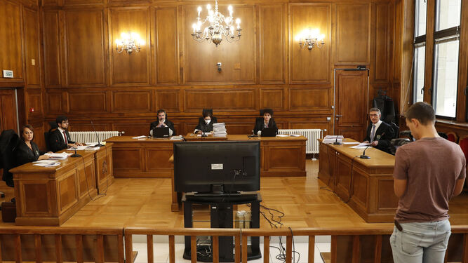 Sala en la que se juzga al violador en serie de Guipúzcoa.