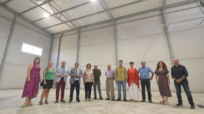 La Diputación de Granada inaugura el nuevo parque móvil de camiones de basura del valle de Lecrín