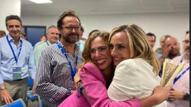 Rocío Díaz y Marifrán Carazo celebraban el último triunfo electoral del PP en Granada