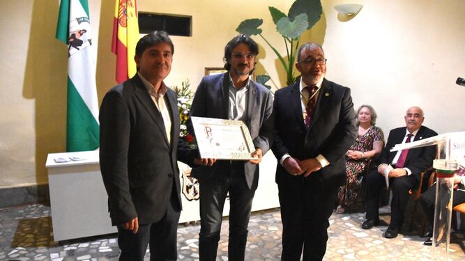 Concesión del premio Realejo 2022 a los responsables del CLM de la Universidad de Granada.