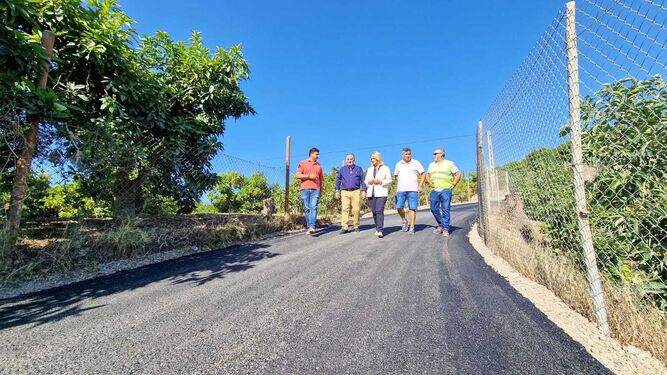Motril mejora el Camino Ramal de Pataura tras años de  abandono