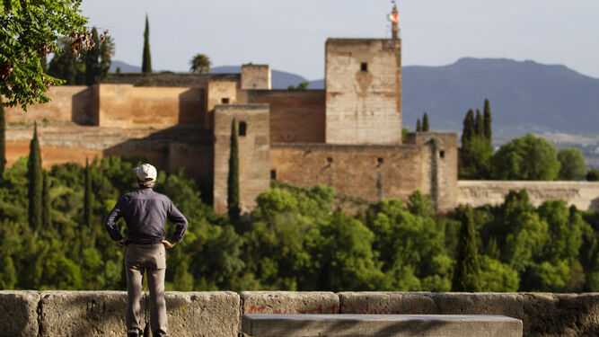 Granada está entre las escapadas fundamentales según National Geographic