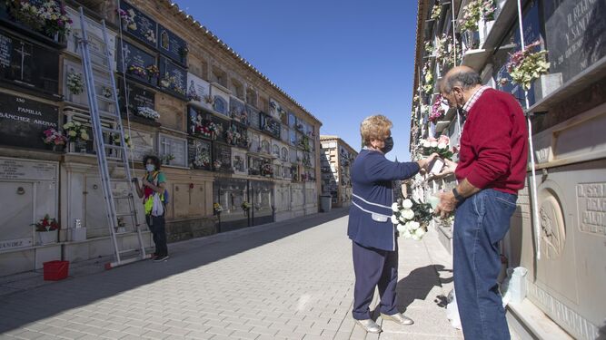 Este es el dispositivo del Cementerio de San José de Granada para el Día de los Santos: horarios, autobuses y seguridad