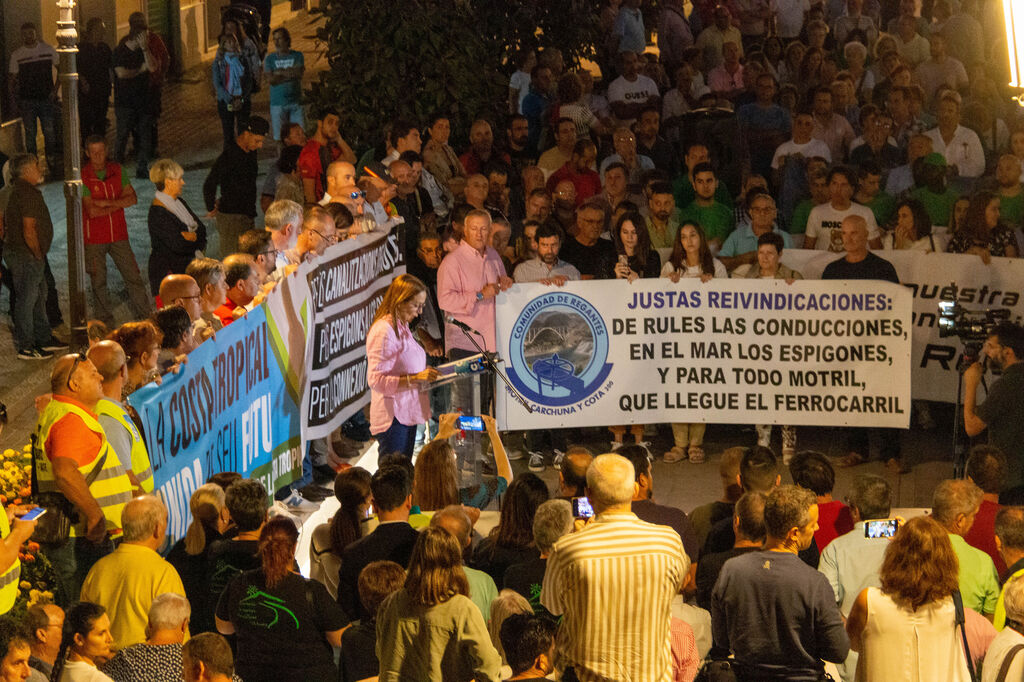 Manifestaci&oacute;n por las infraestructuras de la Costa de Granada