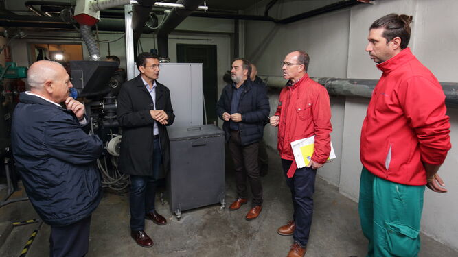 Granada culmina la instalación de un sistema automático de calderas en los colegios de la capital