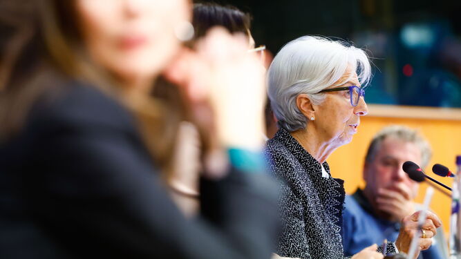 Christine Lagarde interviene en la comisión de Asuntos económicos del Parlamento Europeo.