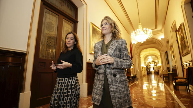 La alcaldesa de A Coruña recibía a la ministra Raquel Sánchez en octubre
