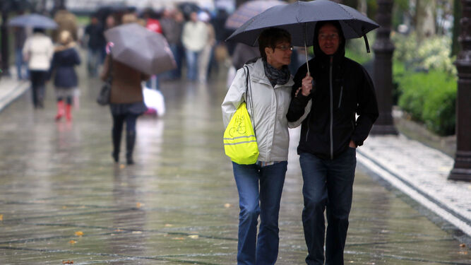 Tiempo en Granada | La provincia, en riesgo,  activa los avisos por lluvias