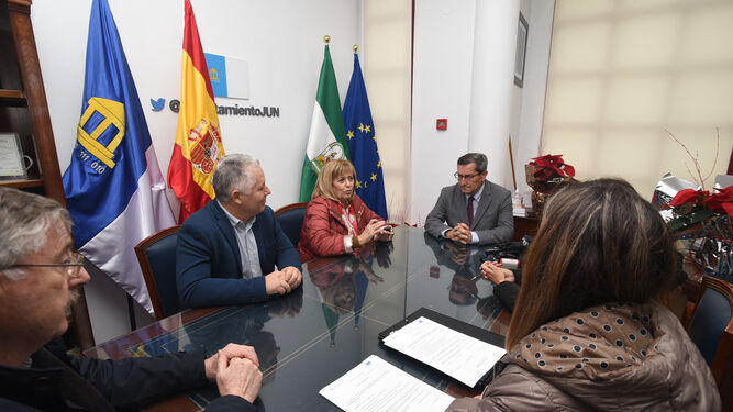 La Diputación de Granada y la Unión Europea invierten 720.000 euros en espacios verdes y edificios públicos de Jun