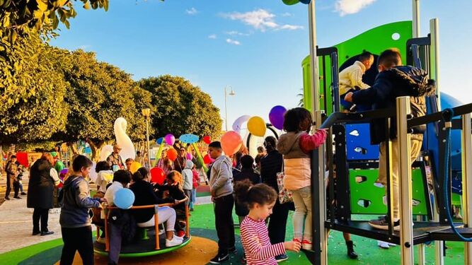 Costa de Granada: 60.000 euros invertidos en el nuevo parque infantil de La Herradura
