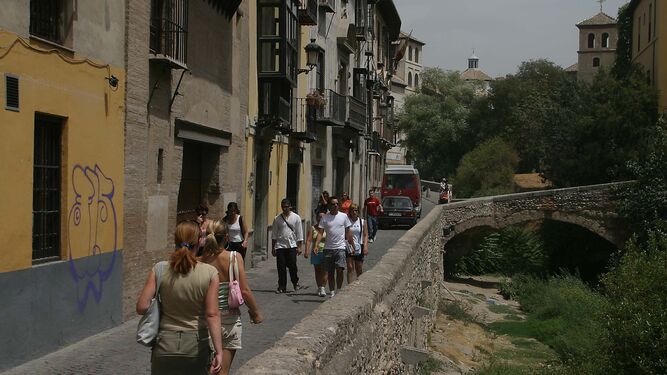 Granada está entre las ciudades más deseadas para viajar