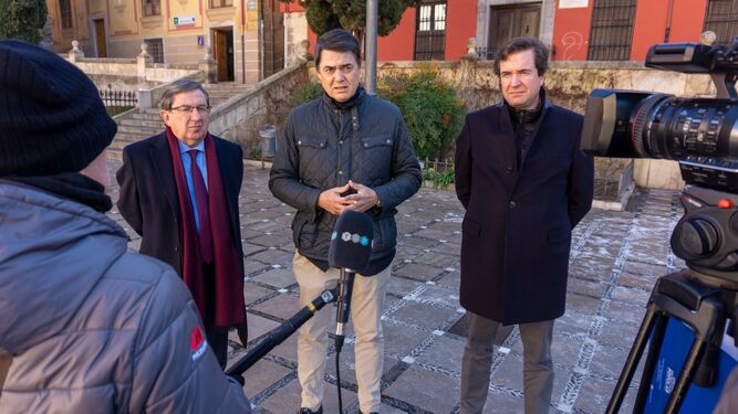 Imagen de Luis González, Carlos Rojas y Pablo Hispán en Granada