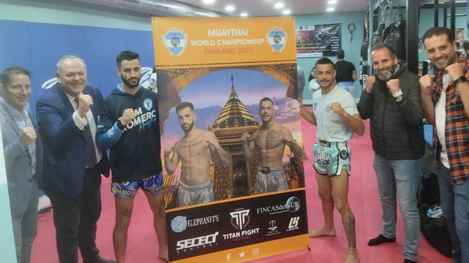 Presentación de los dos peleadores de la escuela Team Romero que competirán en Tailandia.