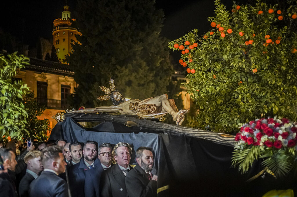Cuaresma en Granada: v&iacute;a crucis con el Cristo de los Favores
