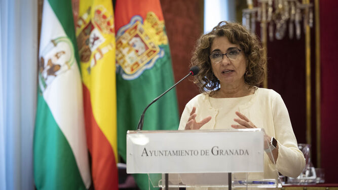 María Jesús Montero, en el Ayuntamiento de Granada.