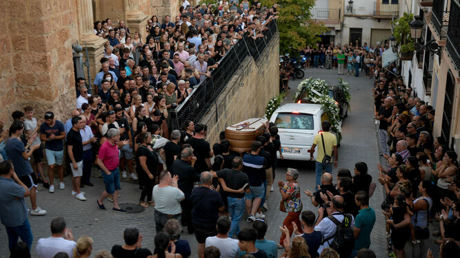 Imagen del funeral el pasado 16 de agosto tras la muerte de un joven en un altercado en Íllora