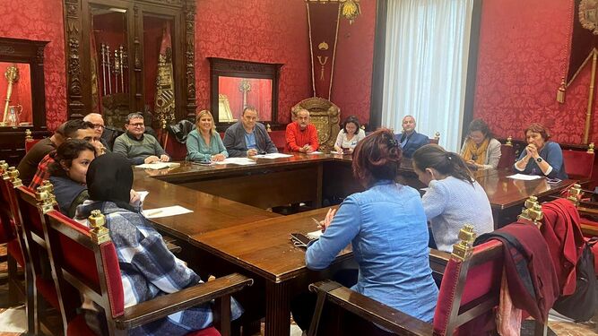 Imagen de la primera reunión de la Mesa Intercultural de Granada