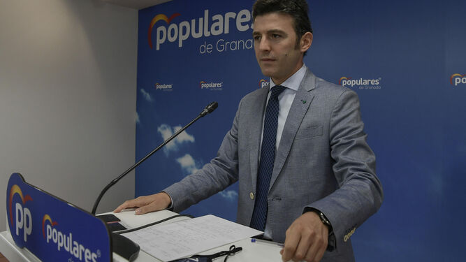 El secretario general del PP de Granada, Jorge Saavedra