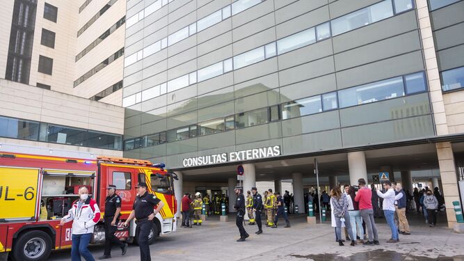 El Hospital Clínico de Granada reabre dos de las salas de resonancia afectadas por el incendio