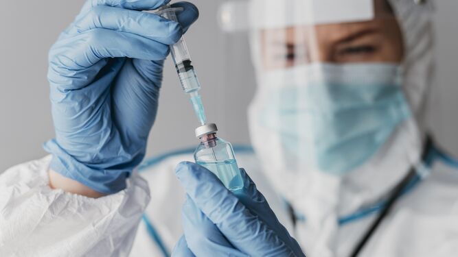 Llega la aprobación definitiva de Bimervax,  la vacuna española contra el Covid: Novedades y aplicaciones