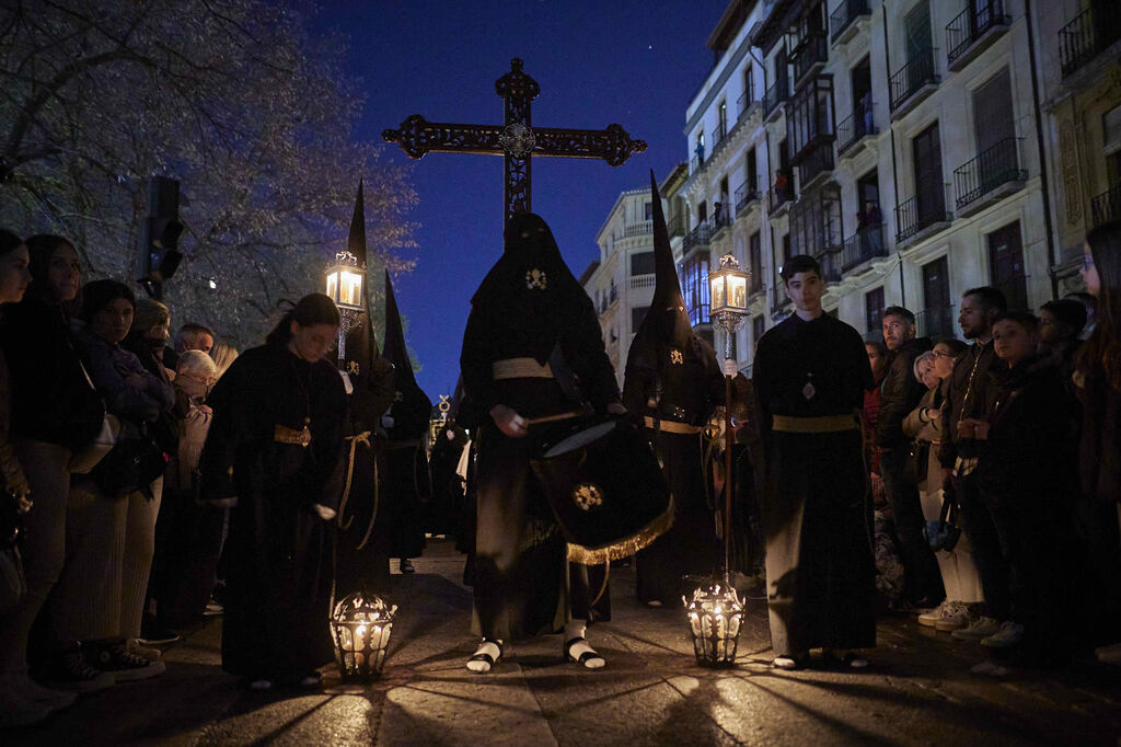 Semana Santa 2023: Im&aacute;genes de El Silencio en Granada