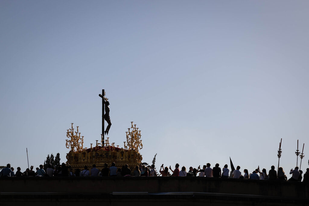 Las mejores fotos del Viernes Santo en Granada