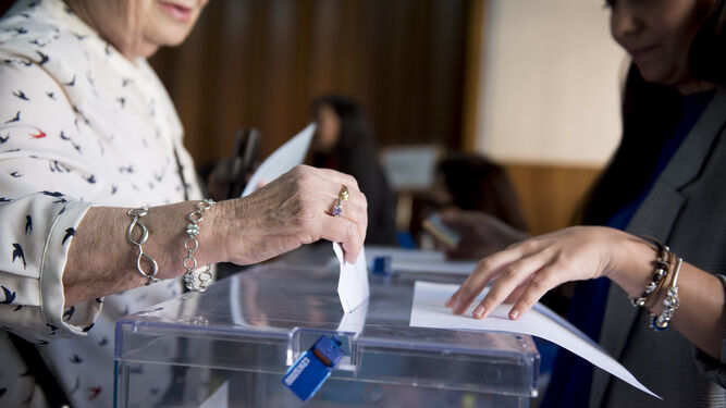 Imagen de archivo de las elecciones de 2019 en Granada.