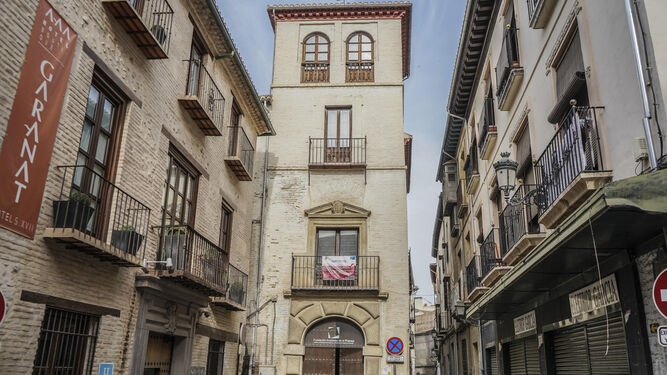 Imagen de la fachada del Edificio del Rey Soler, en Granada