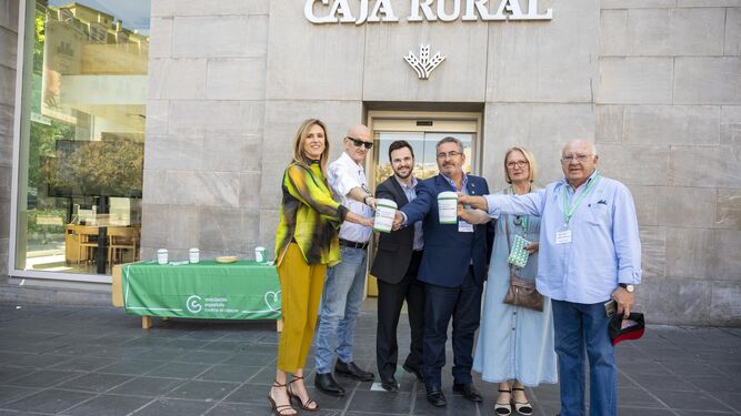 Caja Rural Granada recauda 6.000 euros en la Cuestación anual de la AECC