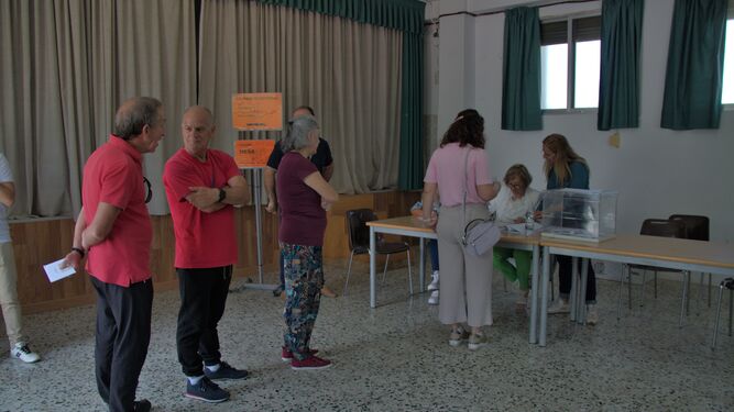 Los partidos animan a votar para decidir el futuro de la Costa de Granada