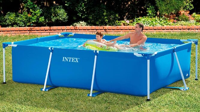 La piscina desmontable que necesitas este verano es de Intex y ¡cuesta solo 99 euros!