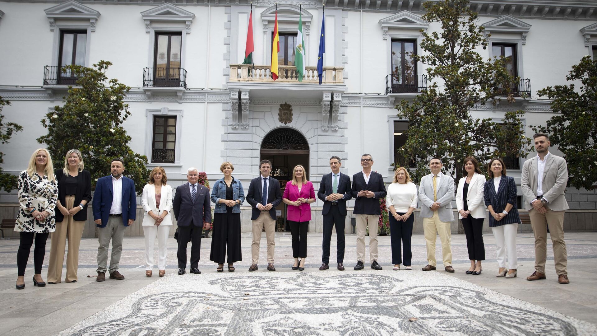 Este es el nuevo equipo de Gobierno del Ayuntamiento de Granada: todos los concejales y sus &aacute;reas