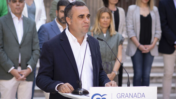 Rodríguez, en la presentación de los candidatos al Congreso y al Senado por Granada.